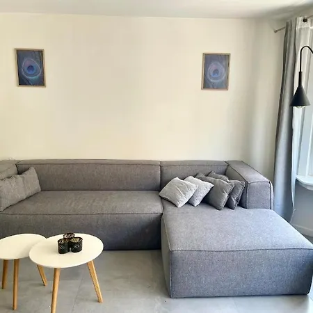 Lägenhet Luxury With Free Parking